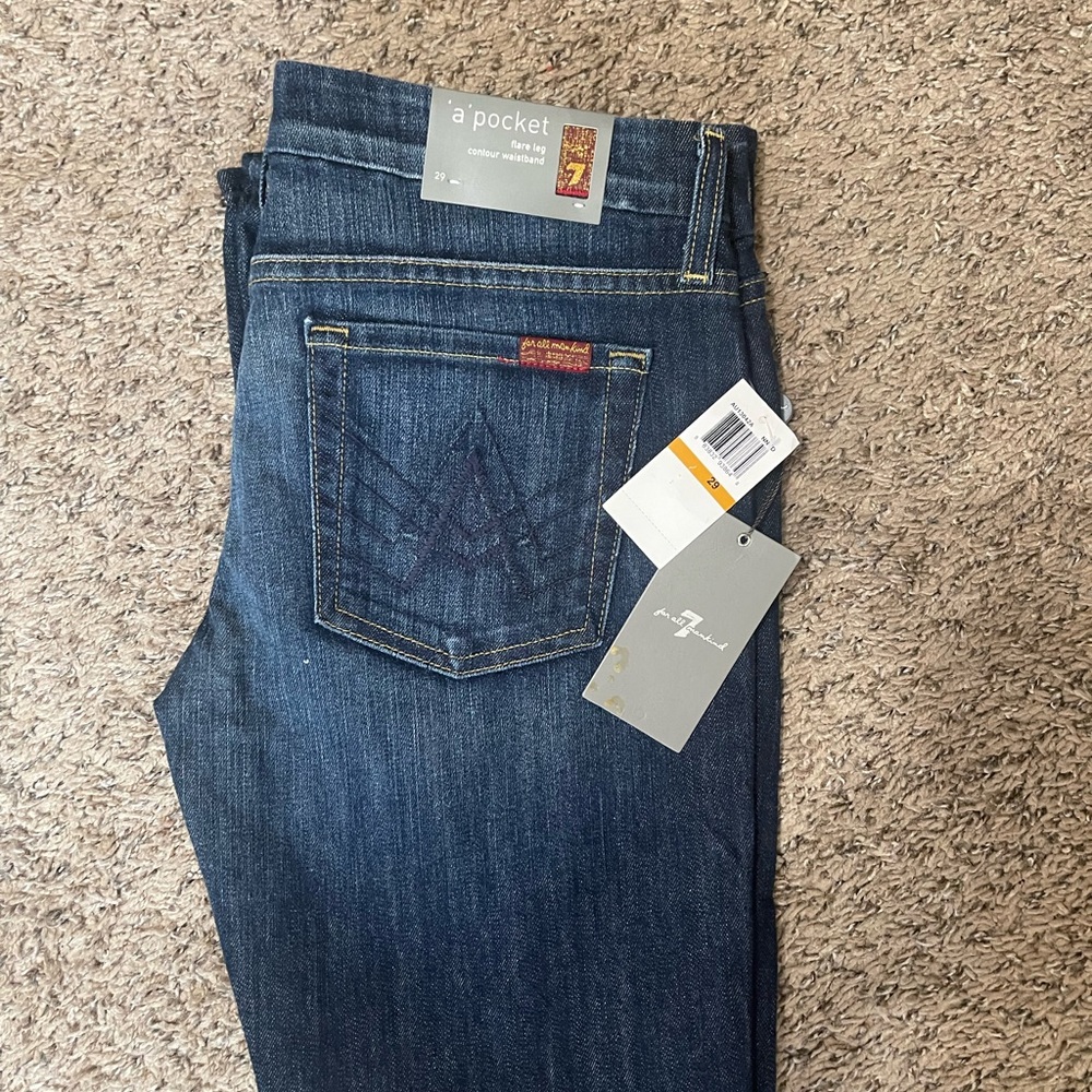 NWT 7 for All Mankind A Pocket Flare Jeans Size 29